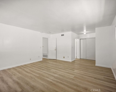 2285 N Indian Hill - Photo Thumbnail 30