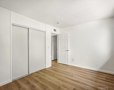 2285 N Indian Hill - Photo Thumbnail 39