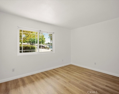 2285 N Indian Hill - Photo Thumbnail 38