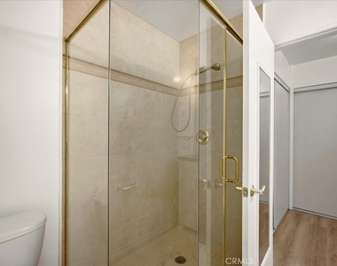 2285 N Indian Hill - Photo Thumbnail 33