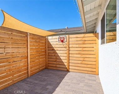 4461 Farquhar Avenue - Photo Thumbnail 18