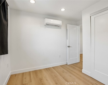 4461 Farquhar Avenue - Photo Thumbnail 14