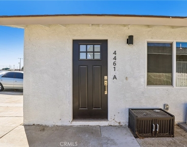 4461 Farquhar Avenue - Photo Thumbnail 2