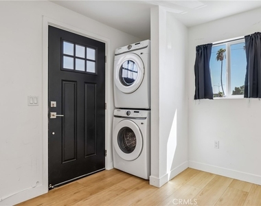 4461 Farquhar Avenue - Photo Thumbnail 3