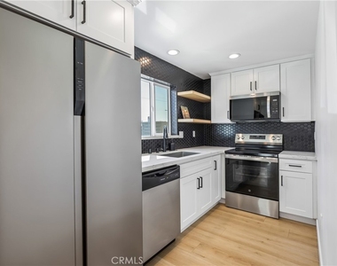 4461 Farquhar Avenue - Photo Thumbnail 11