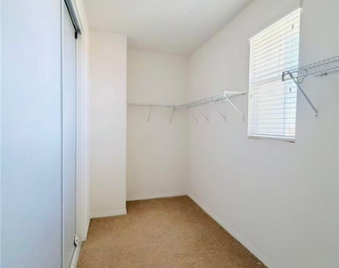 18542 Krameria Avenue - Photo Thumbnail 9