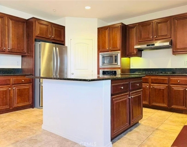18542 Krameria Avenue - Photo Thumbnail 2