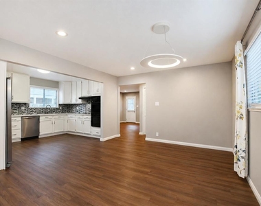 3121 Alhambra Ave - Photo Thumbnail 6