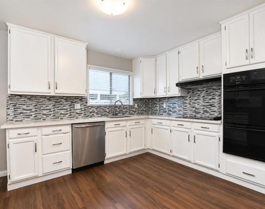 3121 Alhambra Ave - Photo Thumbnail 8