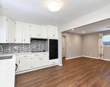 3121 Alhambra Ave - Photo Thumbnail 9