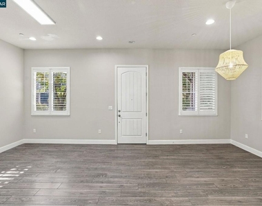 63 Hazel Tree Rdg - Photo Thumbnail 10