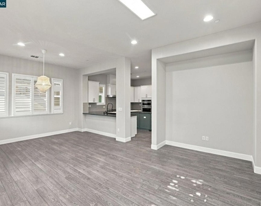 63 Hazel Tree Rdg - Photo Thumbnail 4