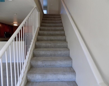 5114 Wall Ave - Photo Thumbnail 8