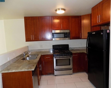 5114 Wall Ave - Photo Thumbnail 4