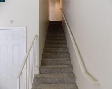 5114 Wall Ave - Photo Thumbnail 3