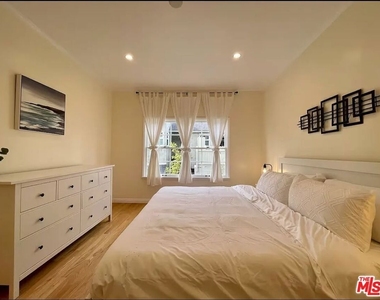 423 W Ocean Avenue - Photo Thumbnail 18