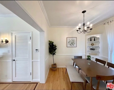 423 W Ocean Avenue - Photo Thumbnail 11