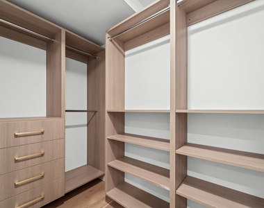 160 N Almont Drive - Photo Thumbnail 8