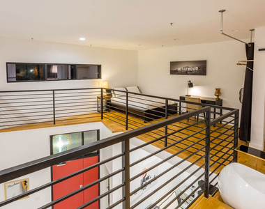 815 Hampton Drive - Photo Thumbnail 7
