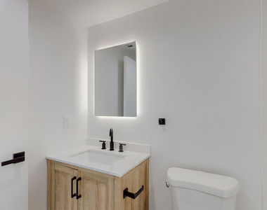 4462 Maplewood Avenue - Photo Thumbnail 30