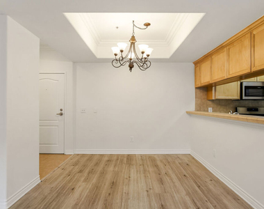 3328 Oakhurst Avenue - Photo Thumbnail 1
