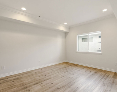 3328 Oakhurst Avenue - Photo Thumbnail 17
