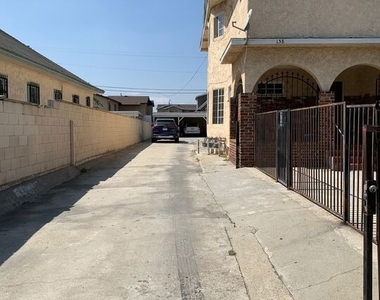 158 W Avenue 26 - Photo Thumbnail 1
