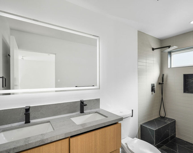 839 N Mccadden Pl - Photo Thumbnail 10