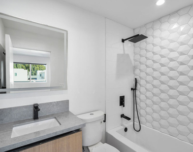 839 N Mccadden Pl - Photo Thumbnail 26