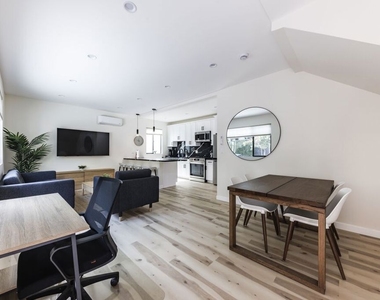 9024 Phyllis Avenue - Photo Thumbnail 1