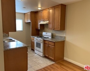 6911 Agnes Avenue - Photo Thumbnail 4