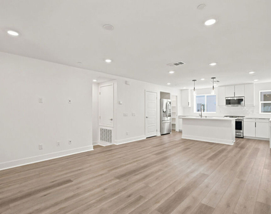 5262 N Rainier Way - Photo Thumbnail 4