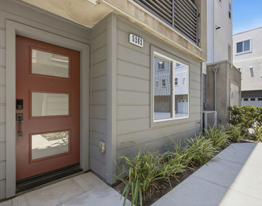 5262 N Rainier Way - Photo Thumbnail 1