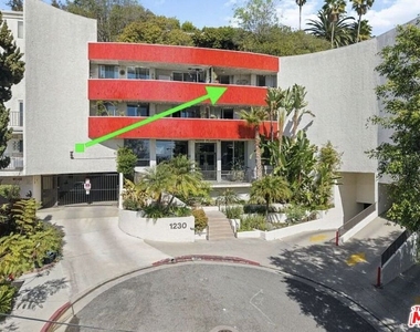 1230 Horn Avenue - Photo Thumbnail 10