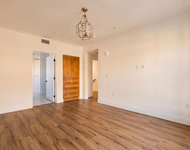 9061 Nemo Street - Photo Thumbnail 14