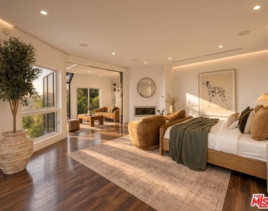 11955 Pinnacle Place - Photo Thumbnail 24
