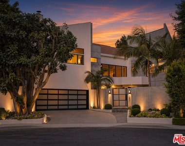 11955 Pinnacle Place - Photo Thumbnail 3