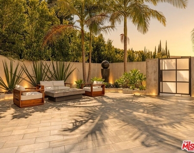 11955 Pinnacle Place - Photo Thumbnail 5