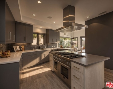 11955 Pinnacle Place - Photo Thumbnail 17