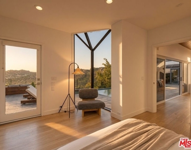 11955 Pinnacle Place - Photo Thumbnail 21