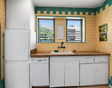 900 S Wooster Street - Photo Thumbnail 10