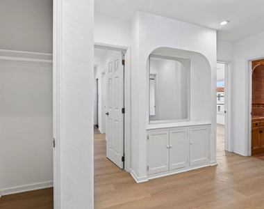 900 S Wooster Street - Photo Thumbnail 18