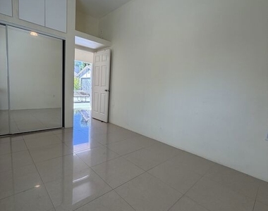 14213 Califa Street - Photo Thumbnail 13