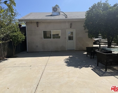 14213 Califa Street - Photo Thumbnail 22