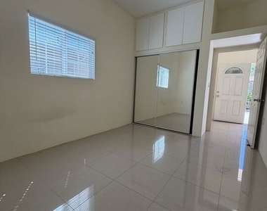 14213 Califa Street - Photo Thumbnail 15