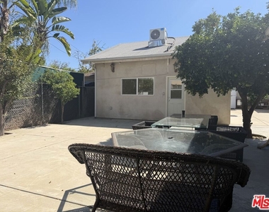 14213 Califa Street - Photo Thumbnail 21