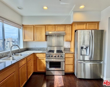 1222 S Westgate Avenue - Photo Thumbnail 11