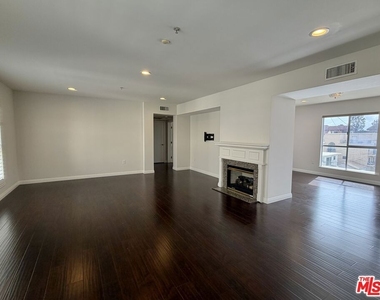 1222 S Westgate Avenue - Photo Thumbnail 3