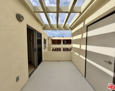 1222 S Westgate Avenue - Photo Thumbnail 20