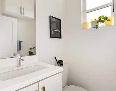 2931 Exposition Place - Photo Thumbnail 22